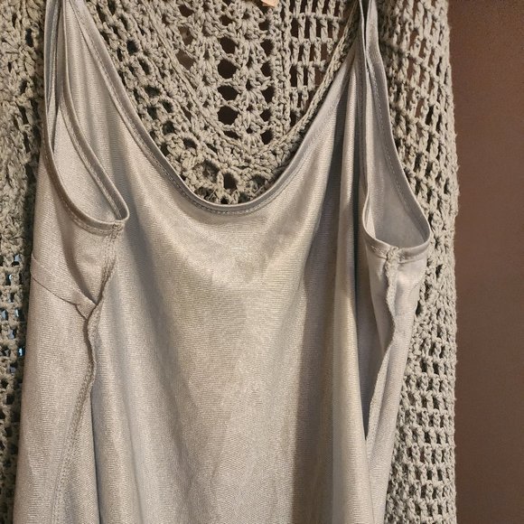 Zaraknit- Hand Knit Dress - Picture 4 of 4